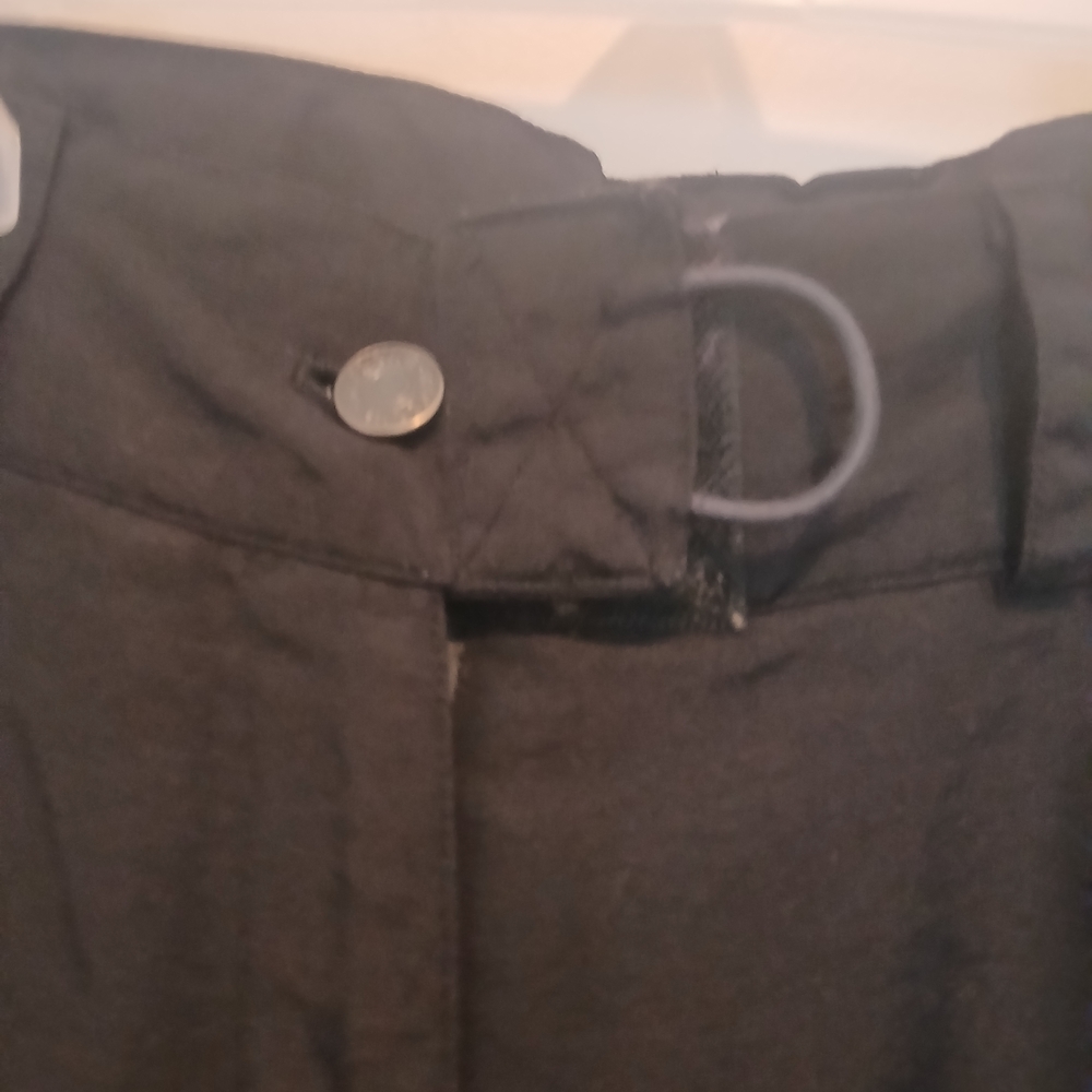 Powder Room Women's Snowboarding Pants - Picture 5 of 9
